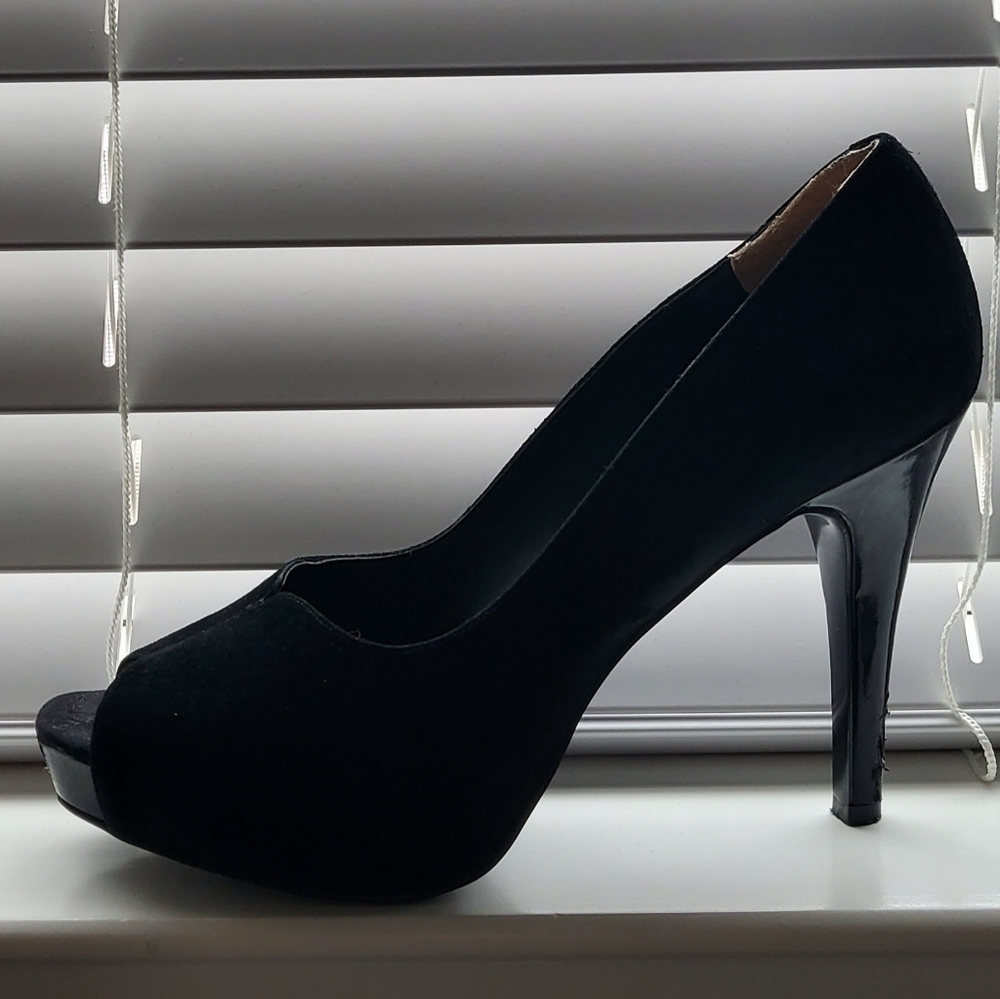Nine west